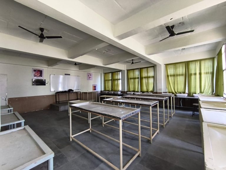 Dissection hall1